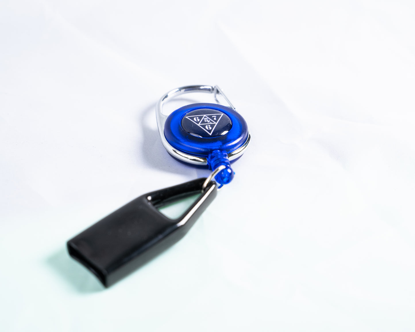 MK x 667 - Porte Briquet "Bleu"