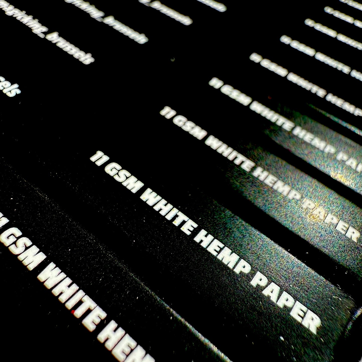 Feuilles Artistiques MK Black "Super Ultra Thin"" + TIPS - Magic King Édition 11 gsm Super Ultra Fin "Slim"