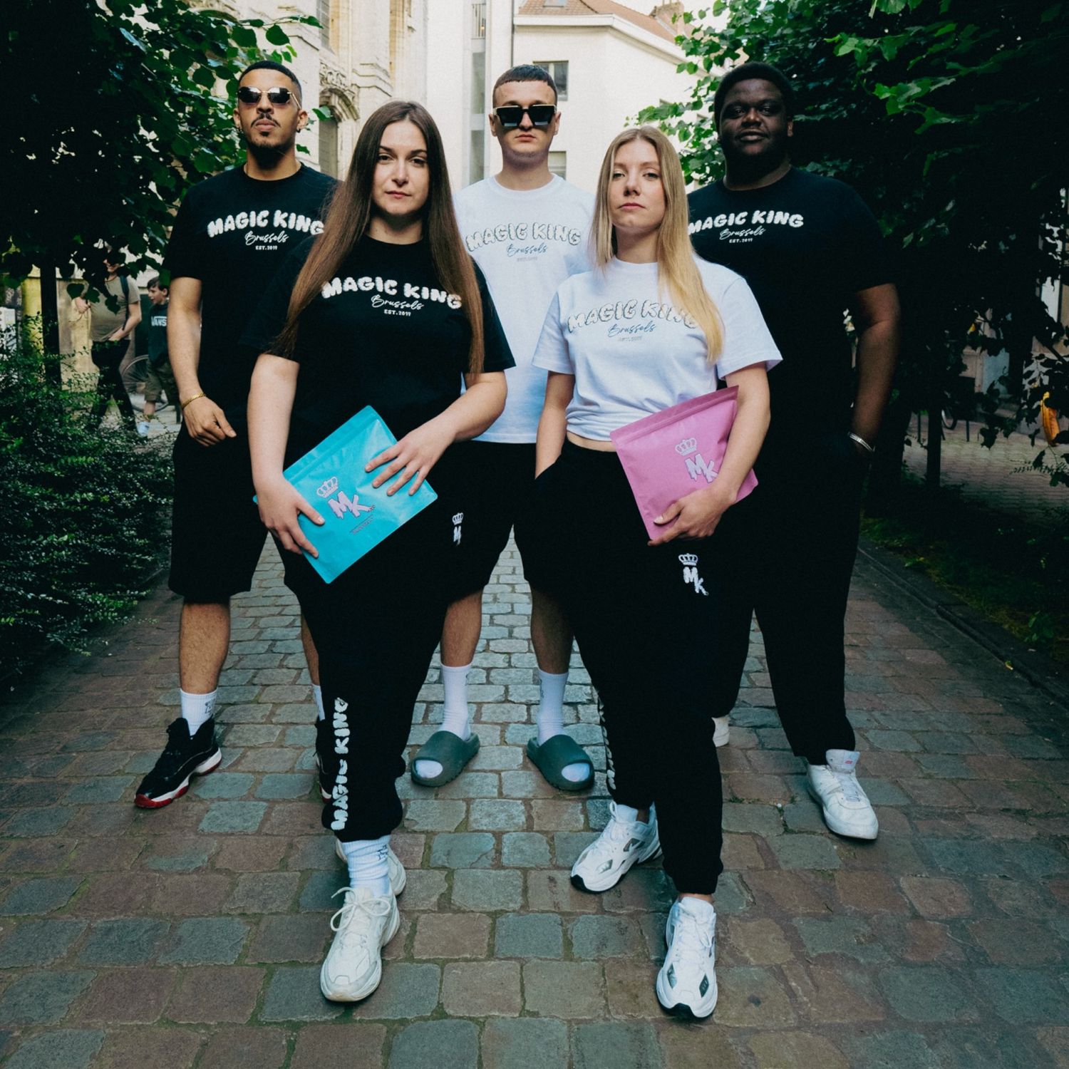 Vêtements Magic King - Streetwear premium inspiré par la culture canna et l’élégance urbaine.