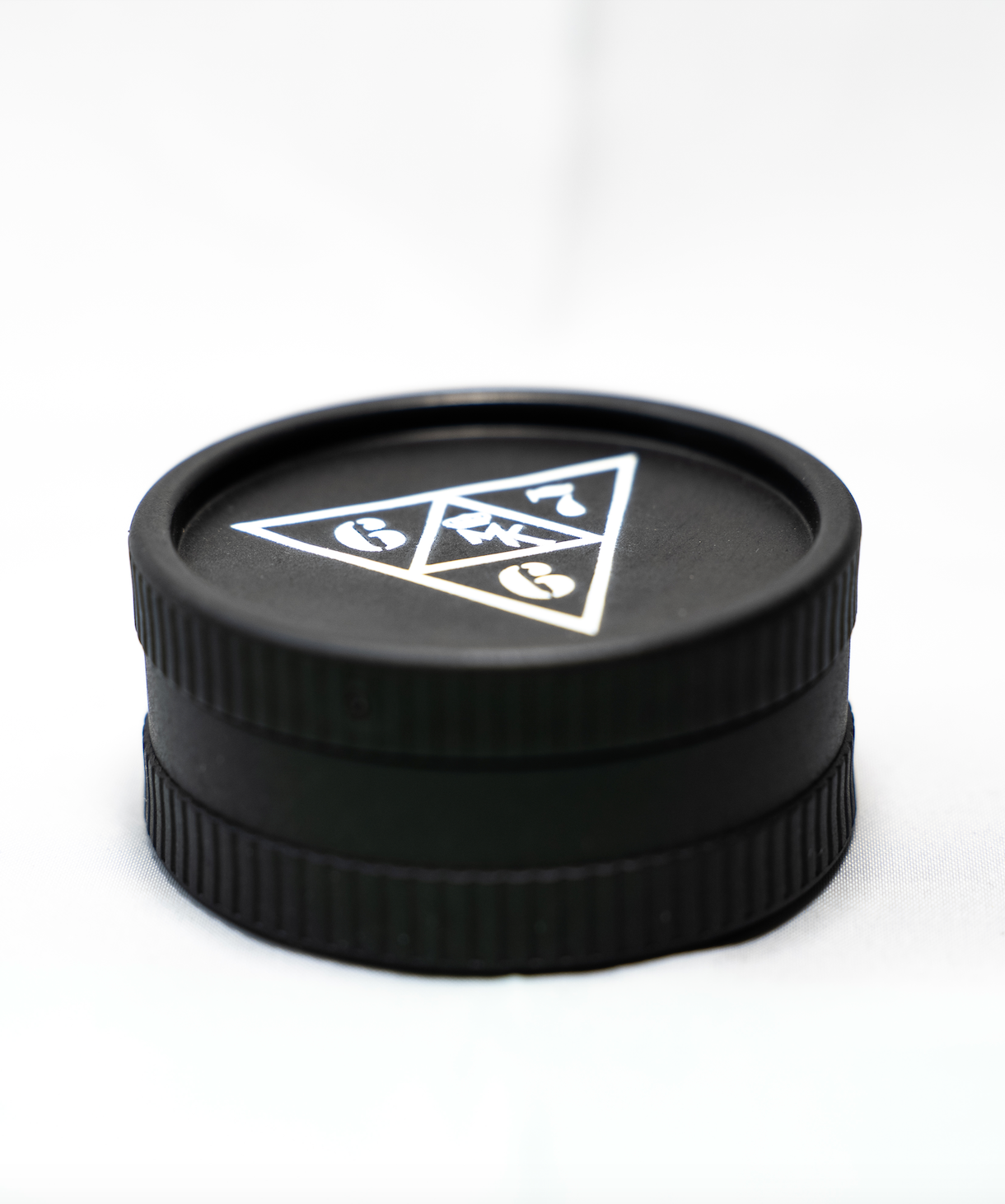 MK x 667 - Hemp Grinder "Black"