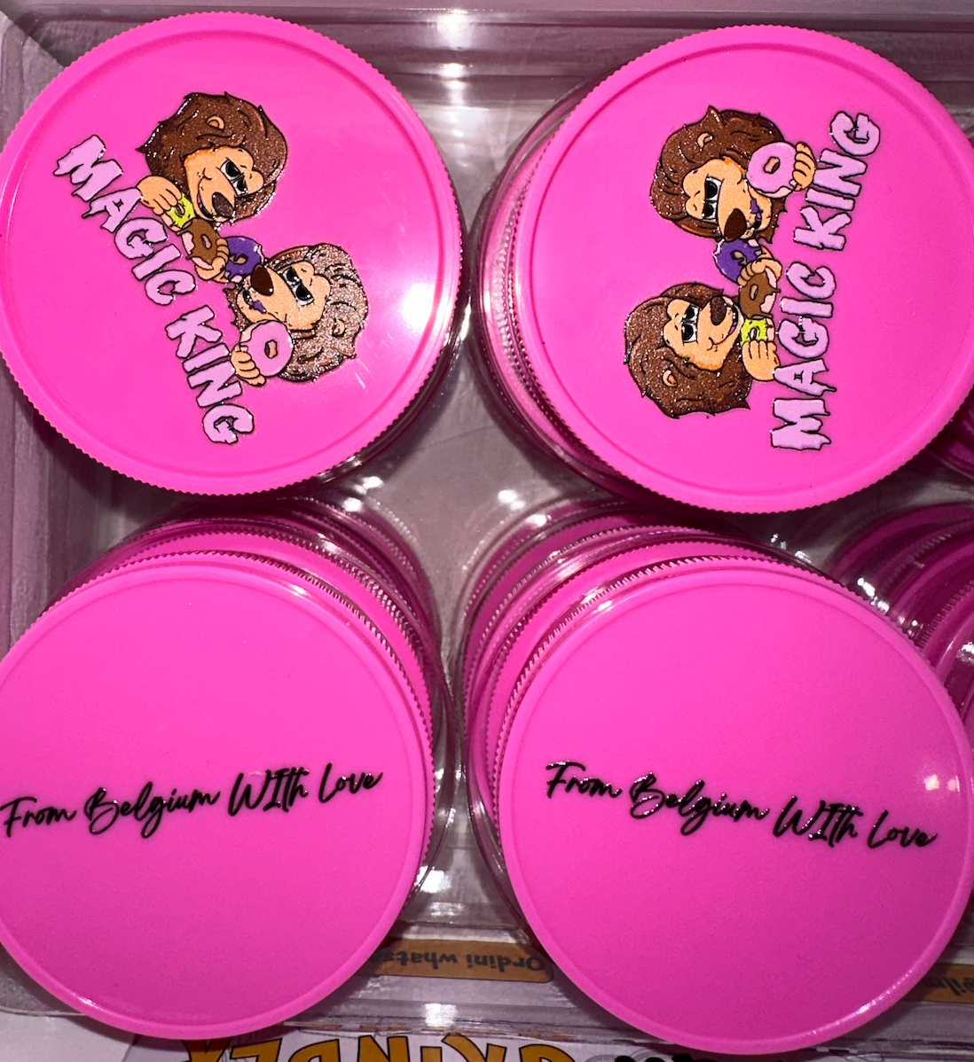 Magic King Grinder Plastique Rose - Lions Donuts (2pièces)