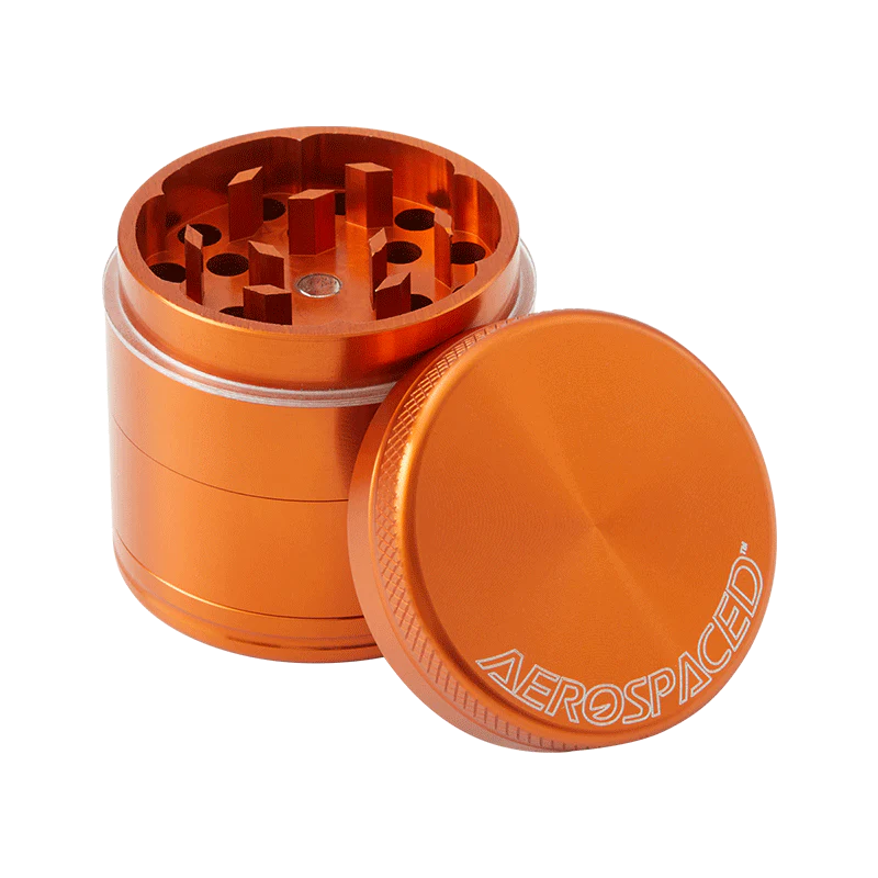 Grinder en aluminium orange Aerospaced By HS 40mm, 4 pièces avec tamis et récupérateur de pollen. Qualité premium pour une mouture parfaite.