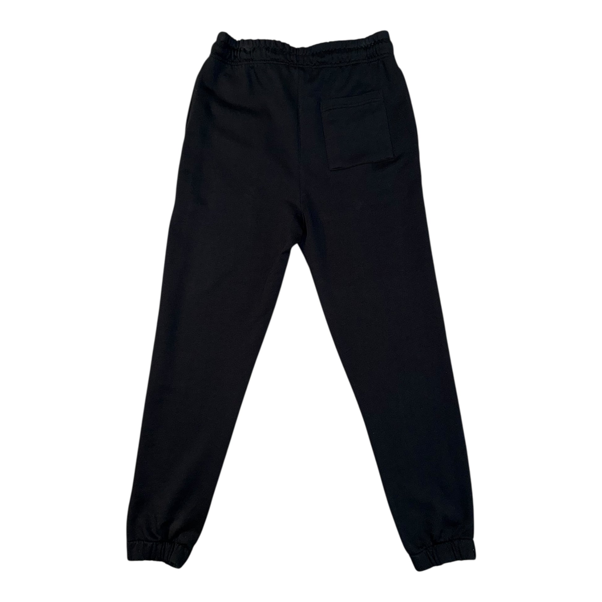Jogger noir MK Classic – Magic King Brussels, coton bio, coupe fuselée, broderie discrète, style streetwear haut de gamme.