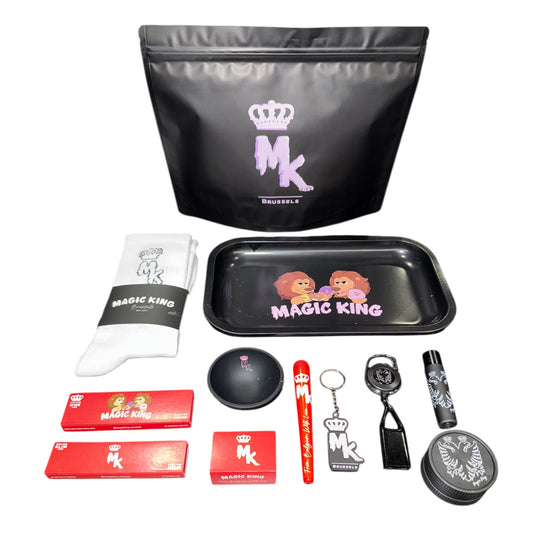 Magic King Kit Bag Lions MK Black – vue de face – Coffret collector Magic King Brussels